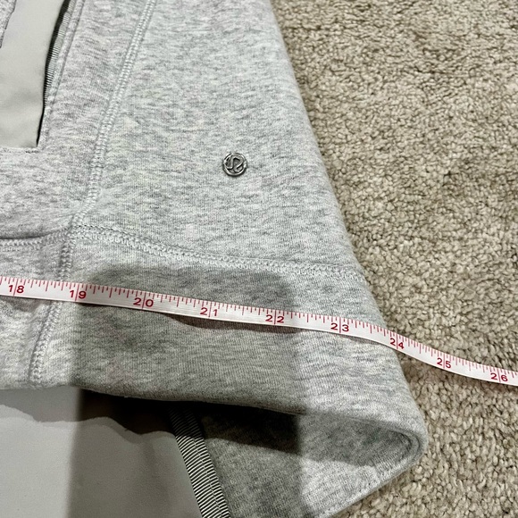 Lululemon Athletica En Route Jacket, Women’s Size 6 Grey Zip Vent, Zip Pockets - Picture 15 of 16